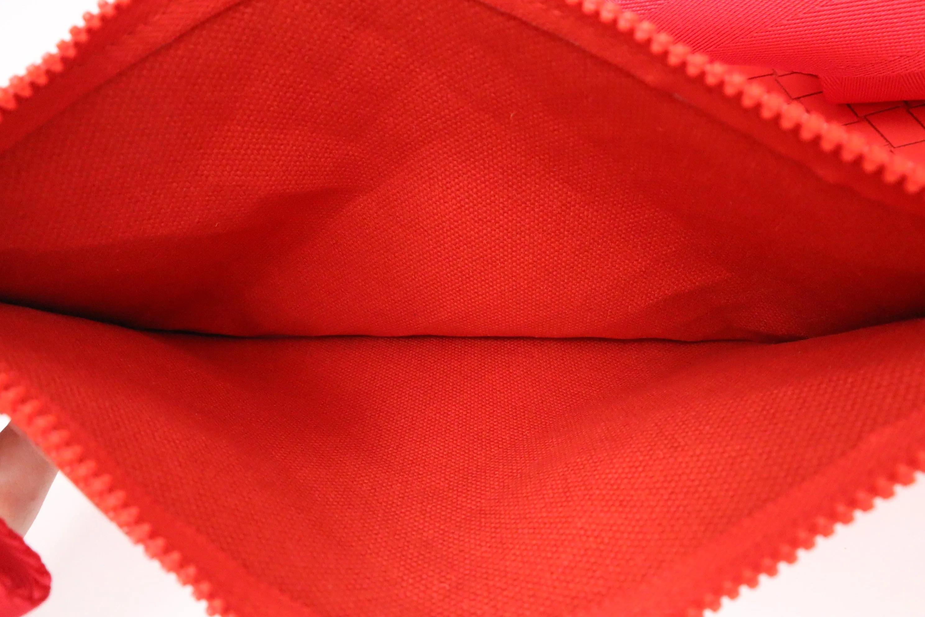 Bottega Veneta Borsa Tote in Tomato Red New Rubber