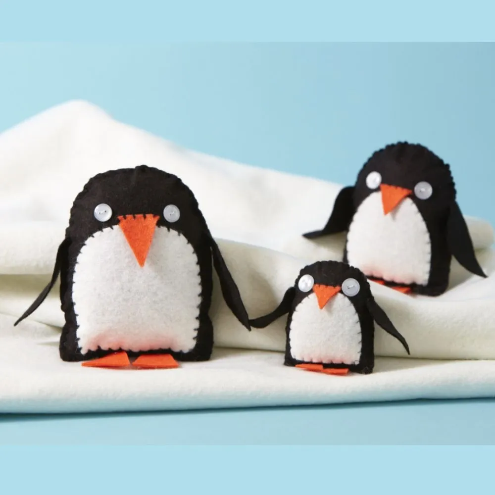 Buttonbag Penguin Family Sewing Kit