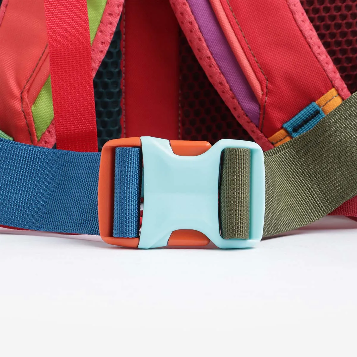 Cotopaxi Allpa 28L Travel Pack