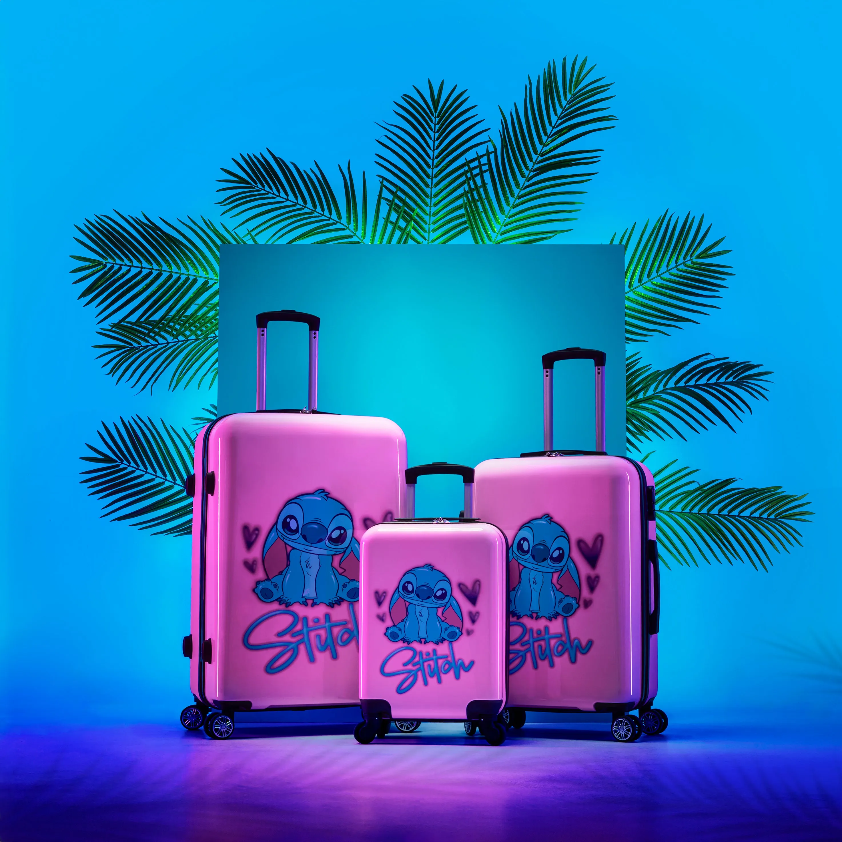 Disney Suitcase 3 Pc Set Hard Shell Luggage Set 28L, 50L and 91L, 4 Wheels Combi Lock