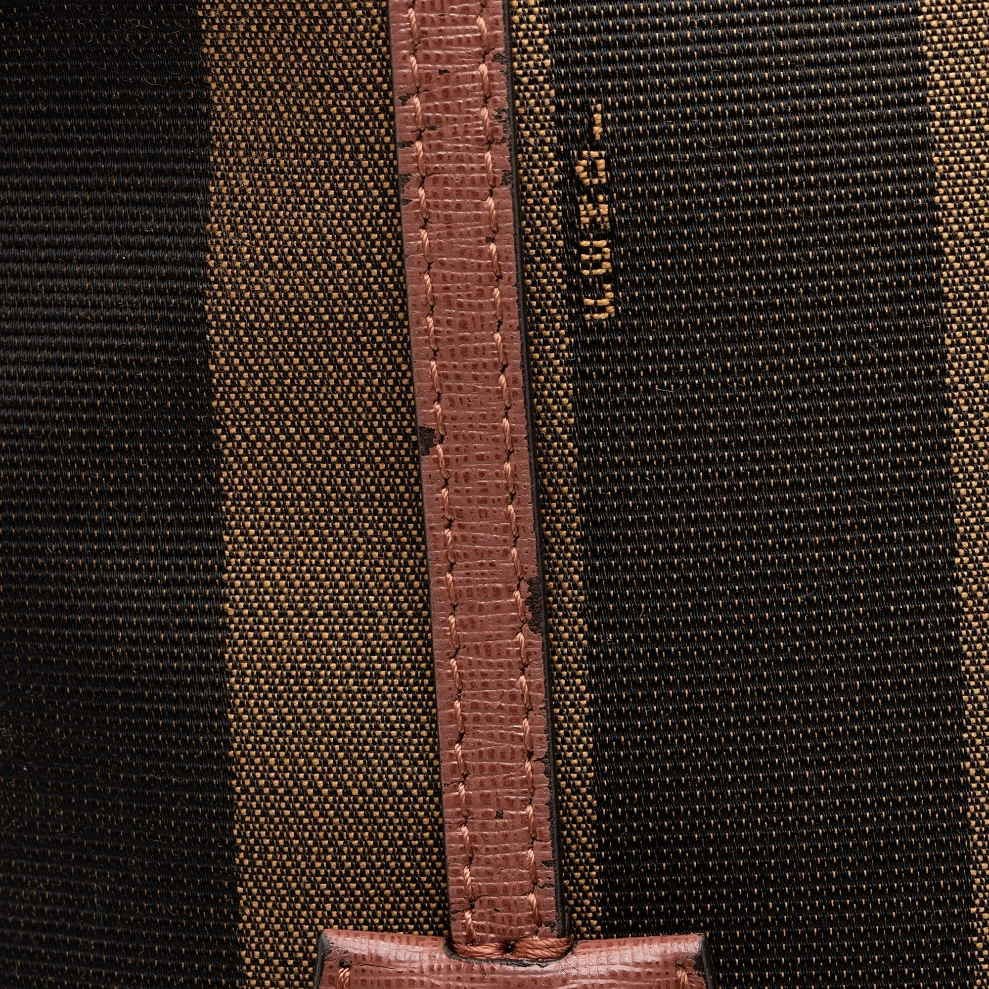 Fendi Pequin 2Jours Bucket Bag (SHF-w59KzV)