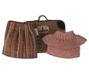 Knitted Blouse and Skirt in Suitcase, Grandma Mouse